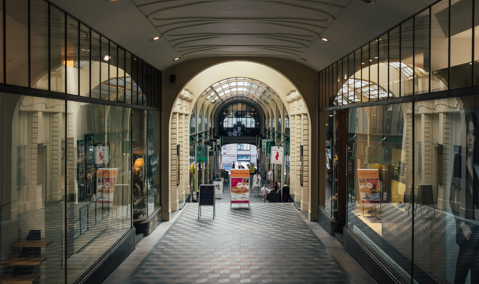 Shopping au Galerie de St-Francois Shopping au Galerie de St-Francois